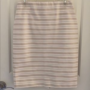 Ann Taylor pencil skirt; size 4